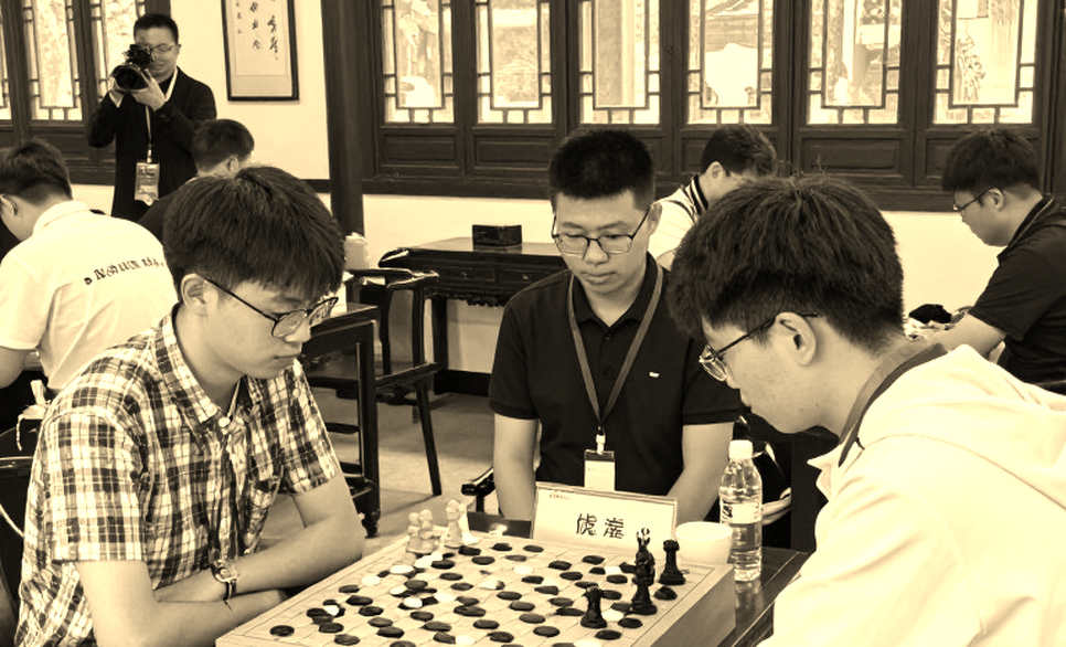 ChessBase Magazine #225: सत्ताईस लघु-खेल, दस ओपनिंग लेख, और एक साल जो फ़ाइल में दर्ज नहीं