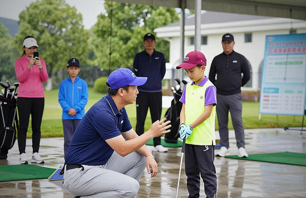 Hye-Jin Choi's 28 and the +3 That Followed: Two Faces of One Round at Pine Beach