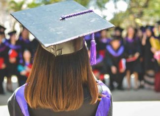 Ternyata Begini Cara Melakukan Wisuda Online di Tengah-tengah Pandemi
