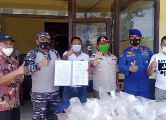 TNI AL Bersama Tim Terpadu PSDKP Melaksanakan Pelepasliaran Benih Bening Lobster