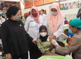 SDN 1 SAWAHAN NGEMPLAK BERIKAN VAKSINASI KEDUA BAGI SISWA